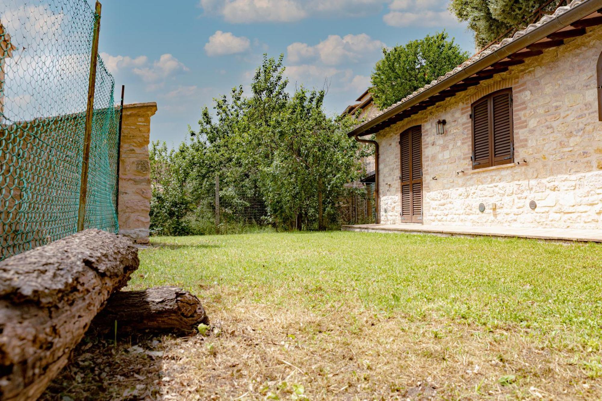 Rustic House, Con Patio E Giardino, Assisi Centro Villa Exteriör bild