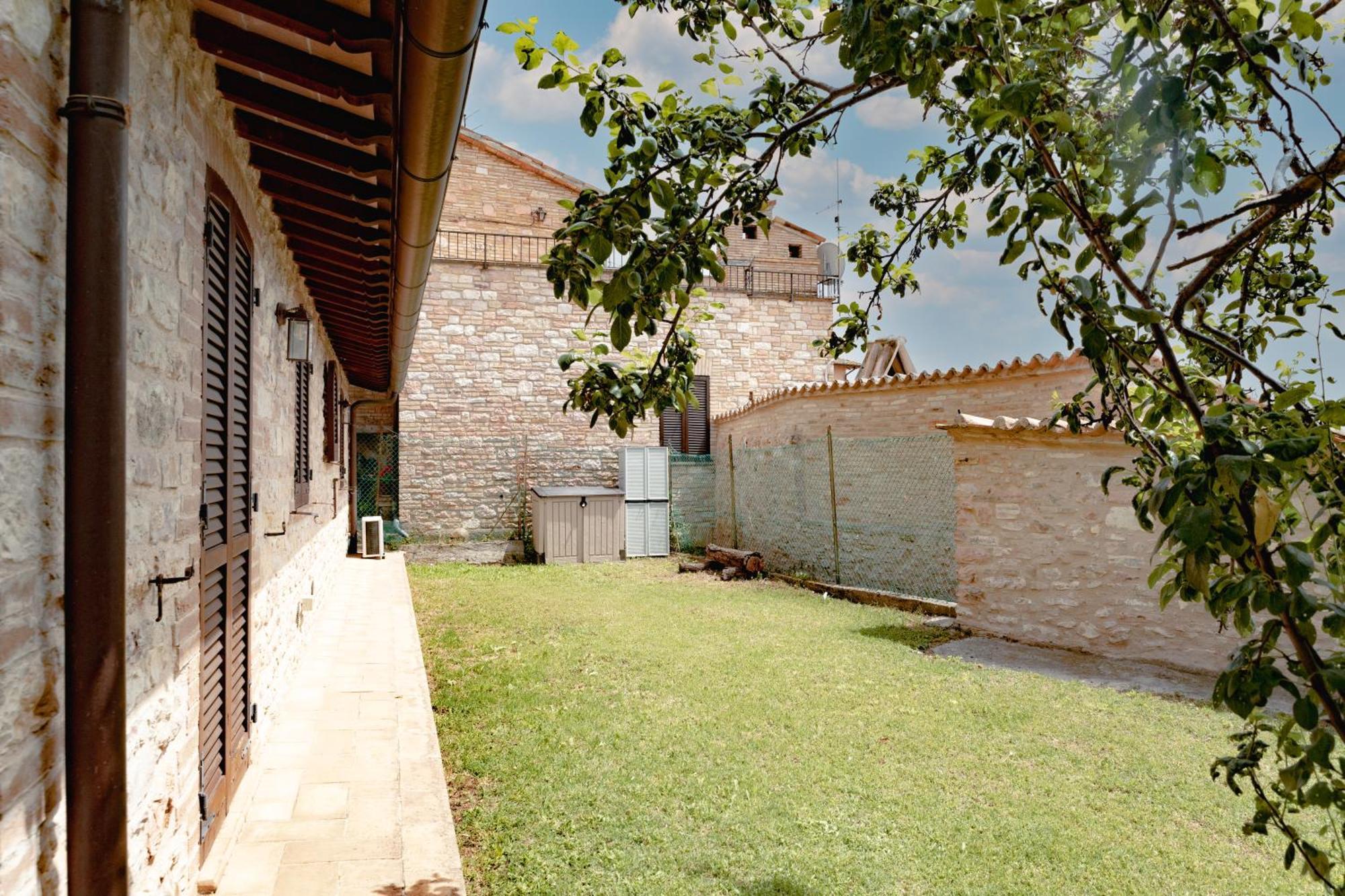 Rustic House, Con Patio E Giardino, Assisi Centro Villa Exteriör bild