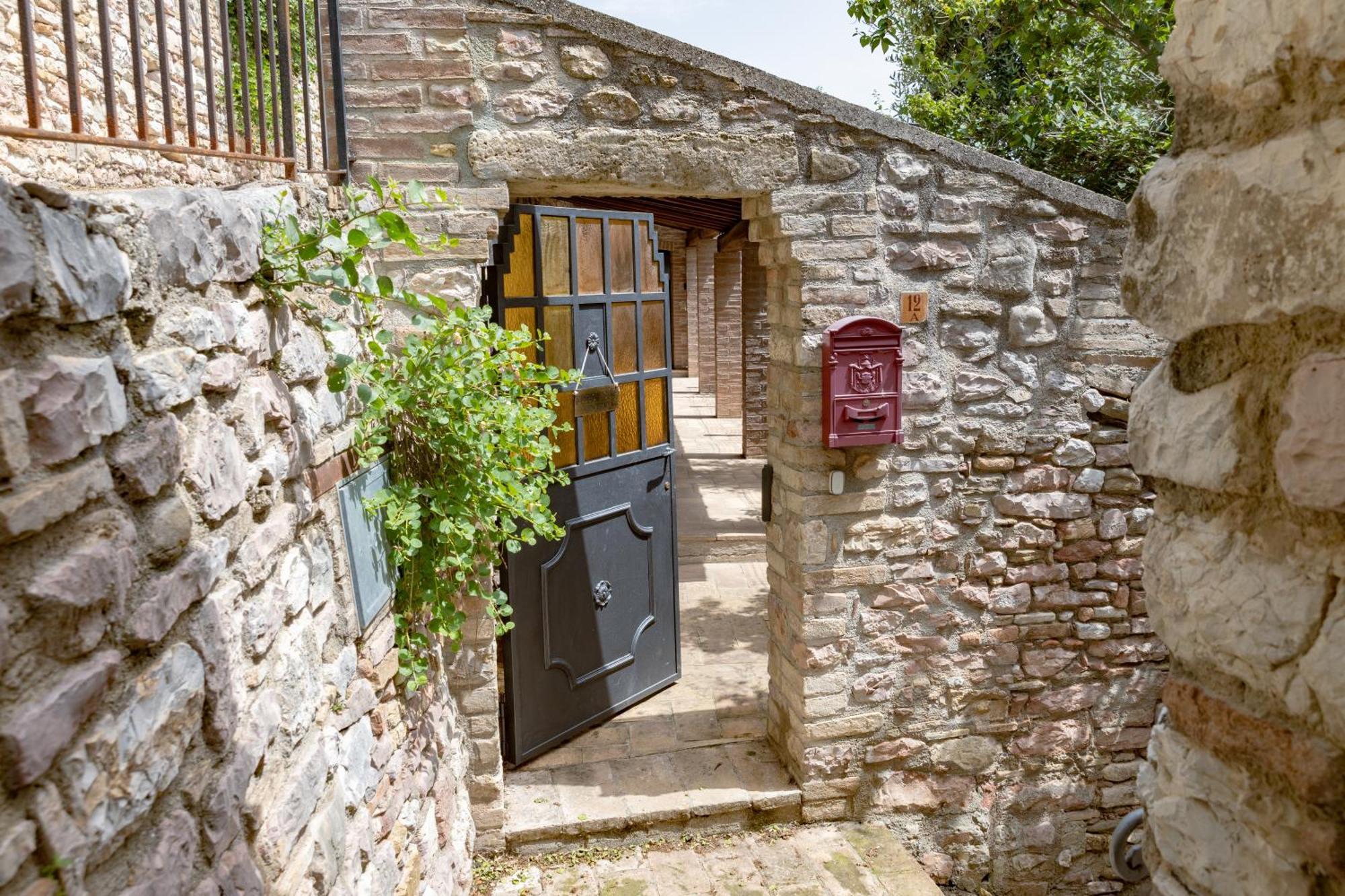 Rustic House, Con Patio E Giardino, Assisi Centro Villa Exteriör bild
